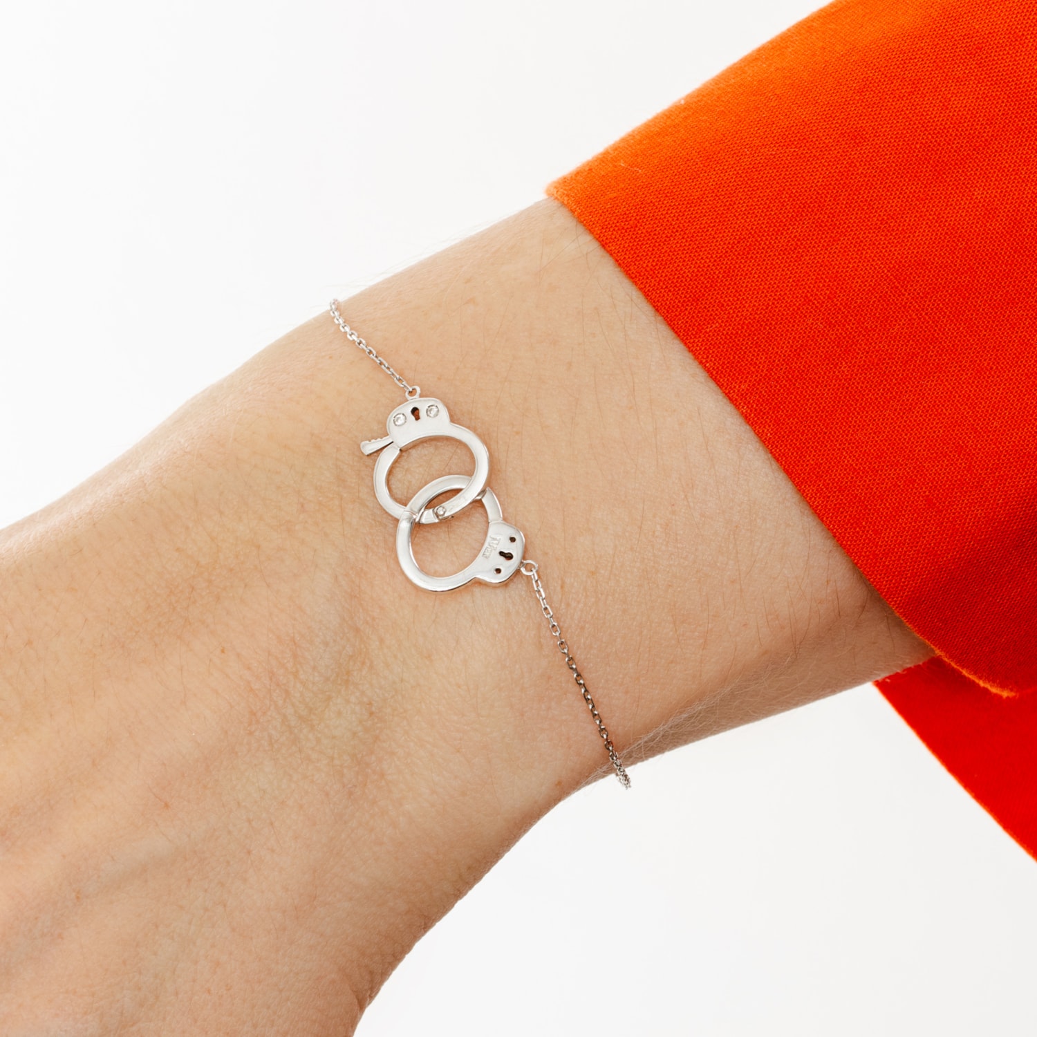 image_ef63ef4d-9a6c-4b34-9411-d71a34e24de3