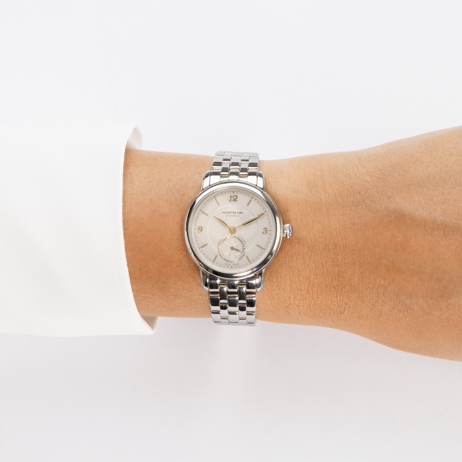 image_f5c9c1c4-fc7c-4833-8f20-f37f4a0c8a1f