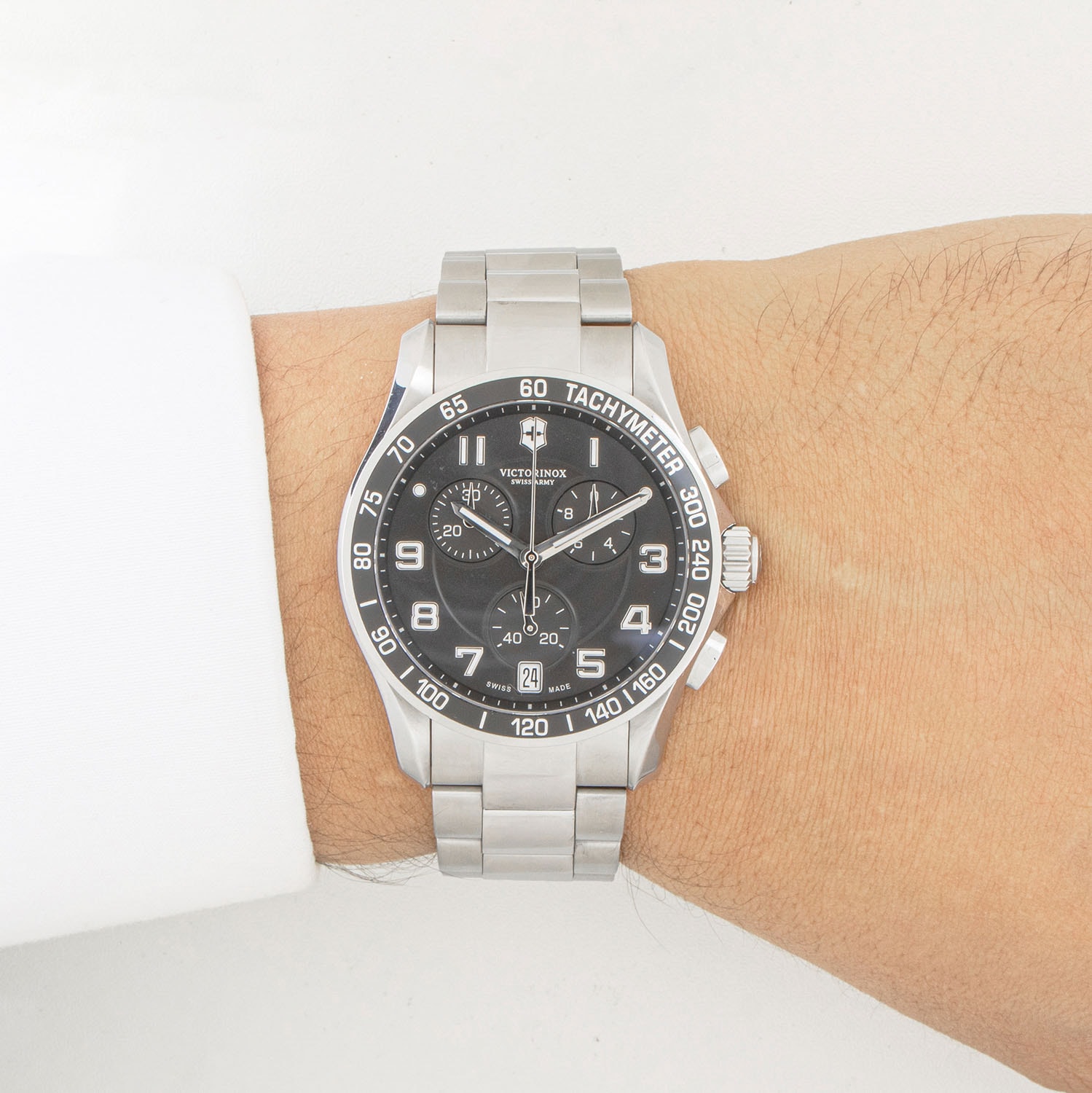 Relógio Victorinox Swiss Army Chrono Classic
